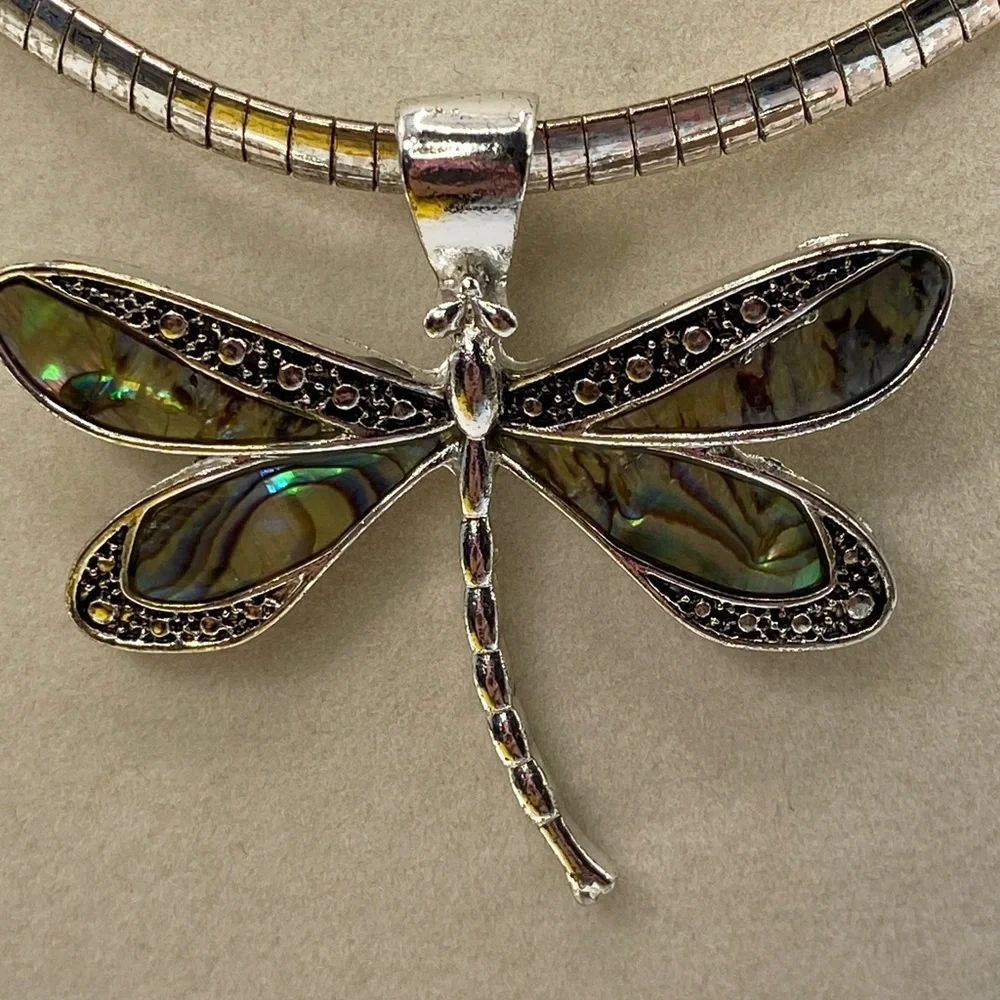 Vintage Dragonfly with Abalone Inlaid Shell Wings Pendant Silver Omega Necklace - Picture 2 of 13